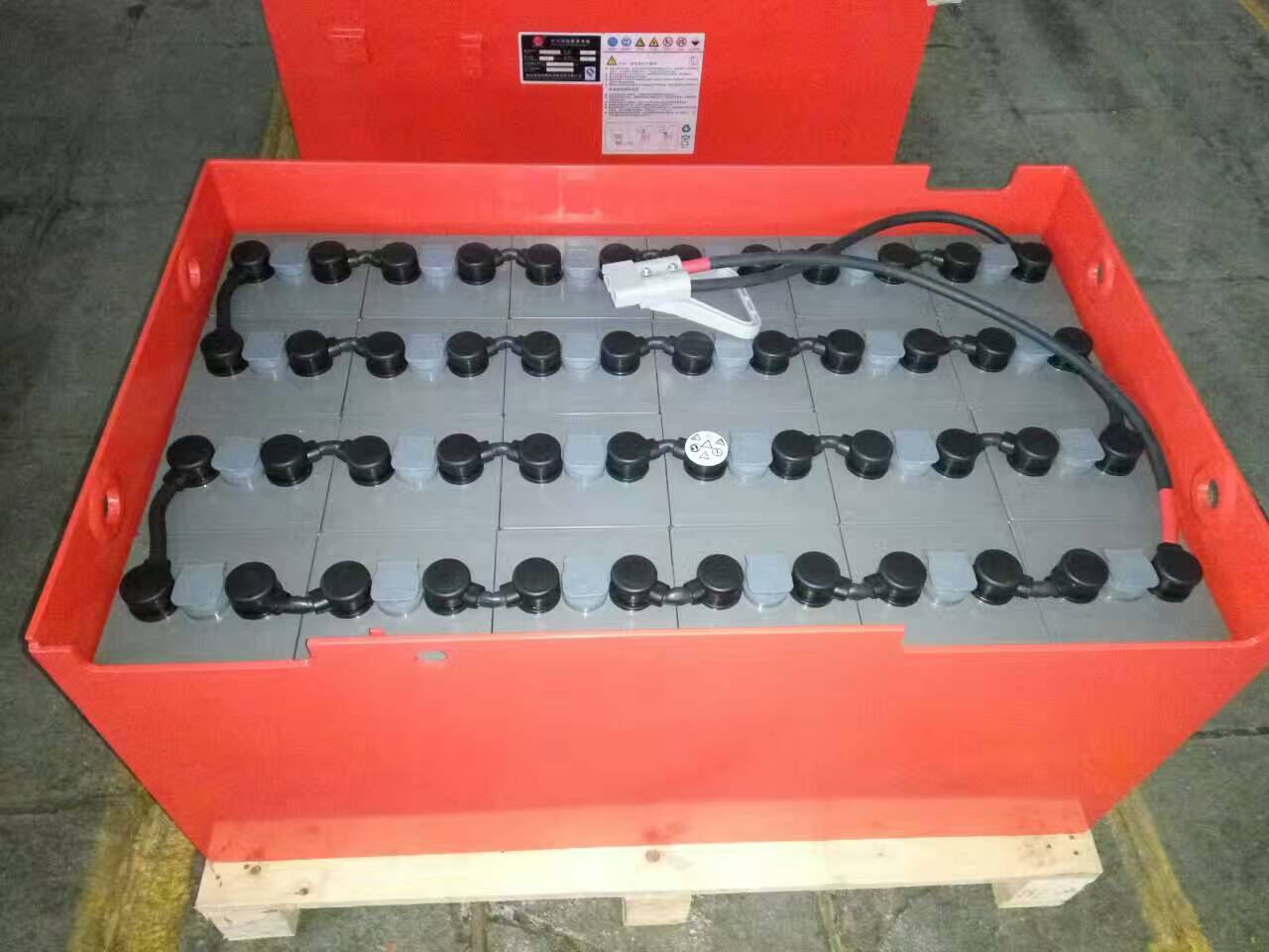 優勢供應叉車蓄電池